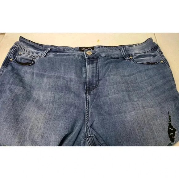 CELEBERTY PINK BLUE DENIM JEGGINGS PLUS SIZE 20, INSEAM 26" - Picture 2 of 7